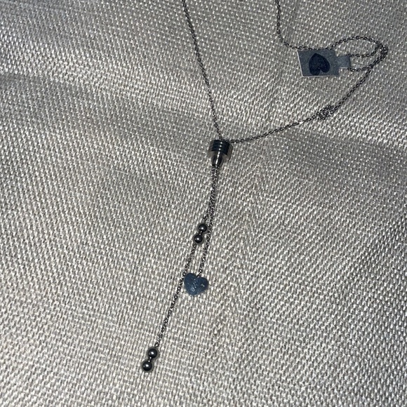 Minimalist heart Chain silver Necklace - Picture 3 of 7